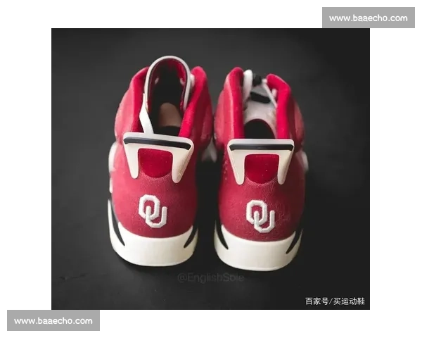 特雷・杨母校专属 AJ40 PE 亮相!俄克拉荷马配色致敬传奇 特雷・杨母校专属 AJ40 PE 亮相!俄克拉荷马配色致敬传奇
